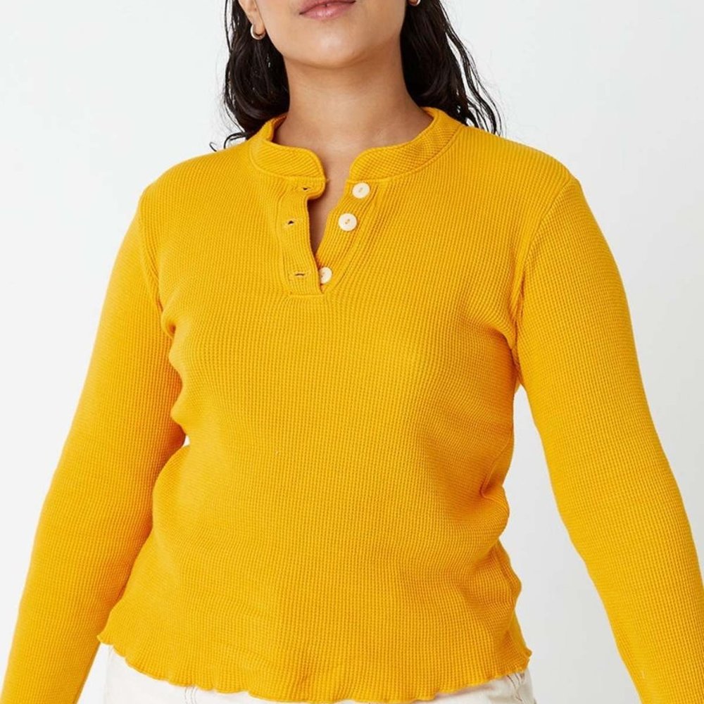 Back Beat Co Organic Cotton Camper Henley Top in Honey